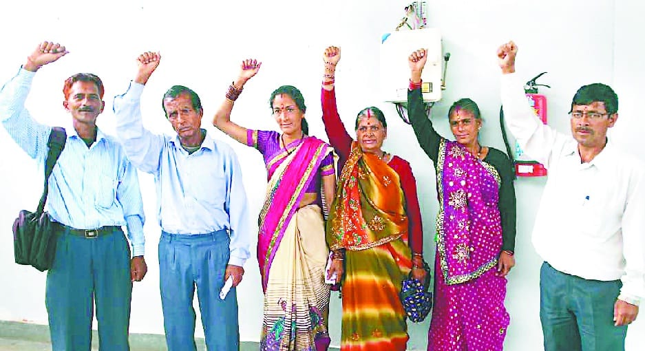 Demand for land compensation