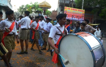 Know why the young people of today want to join the RSS?