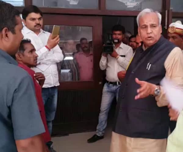 msme minister satyadev pachauri humiliates handicapped publically