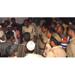 mandir se speeker utarne pahuchi police, tanaw