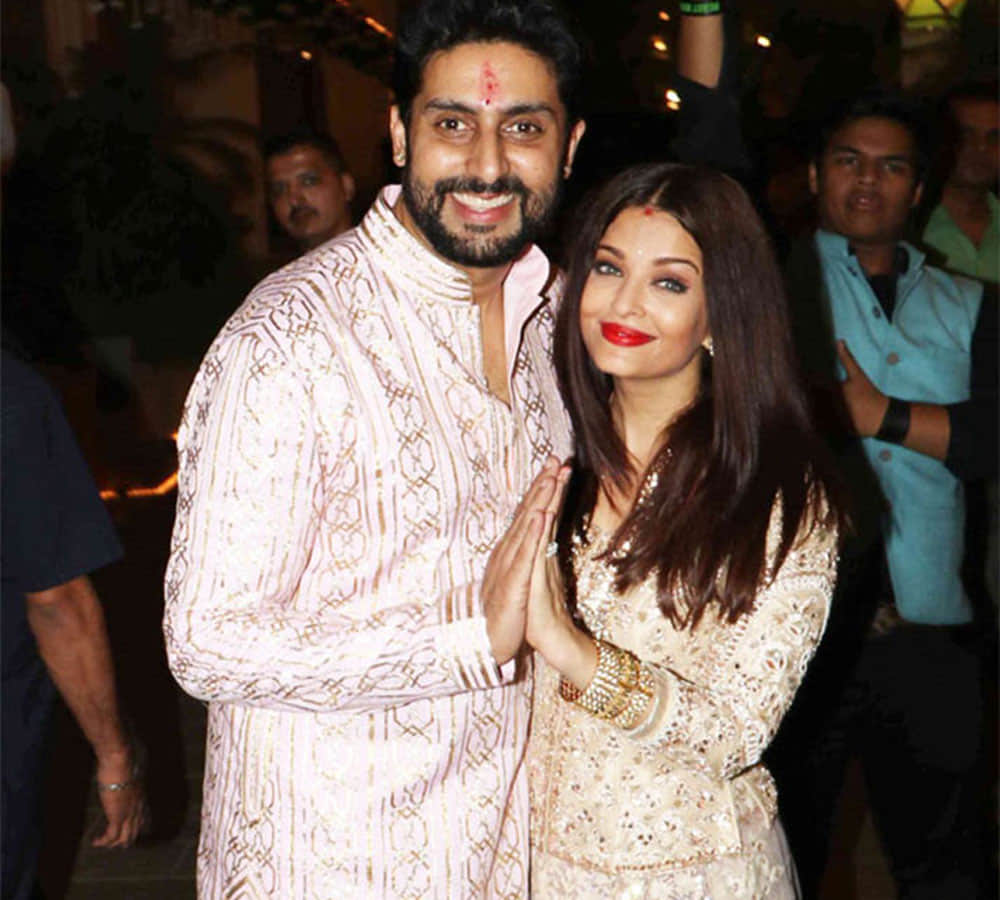 aishwarya rai bachchan and abhishek bachchan 10th marriage anniveresery special story