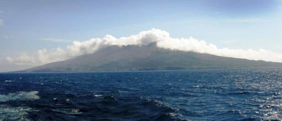 a town in japan where everyone wear gas masks everytime