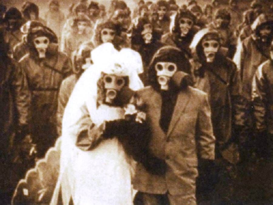 a town in japan where everyone wear gas masks everytime
