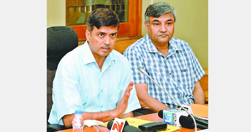 BSF jawans will not be able to carry smart phones on duty