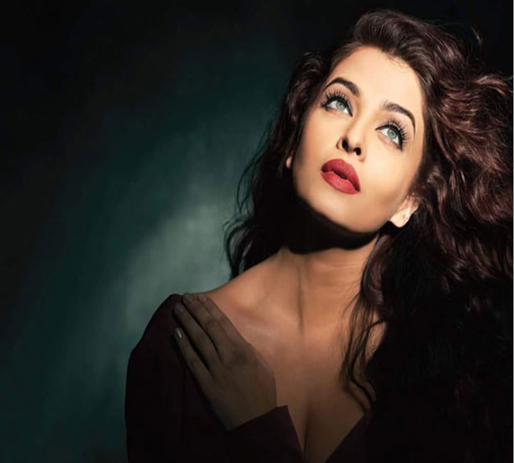 Aishwarya rai affairs before marriage, salman khan, vivek oberoi, rajeev, marriage anniversary