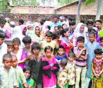 Wife murdered, dead body hanged