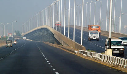 cm yogi says budalkhand connect to six lane express way