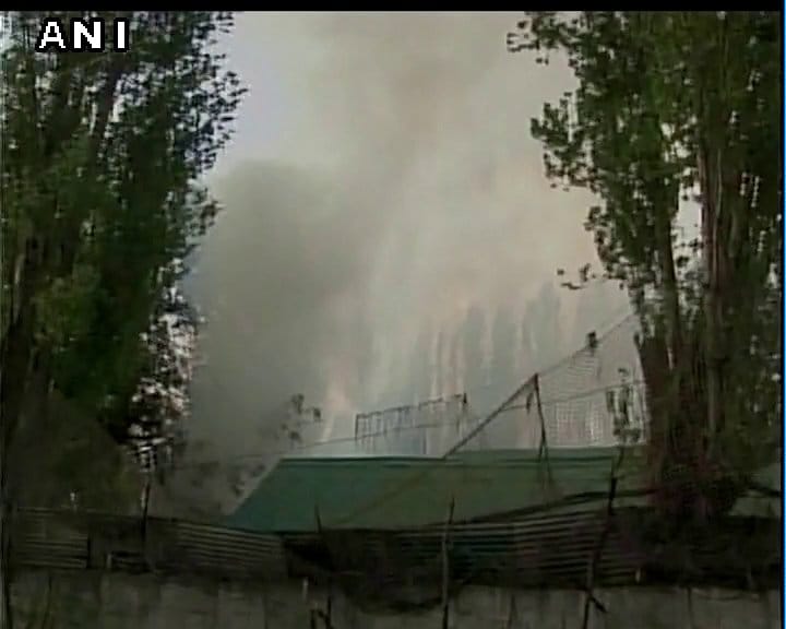 Fire breaks out at army camp in Baramulla