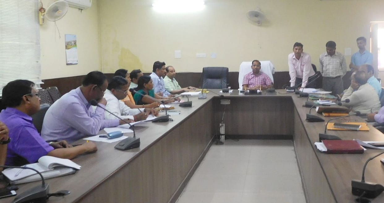Action on negligence in data feeding
