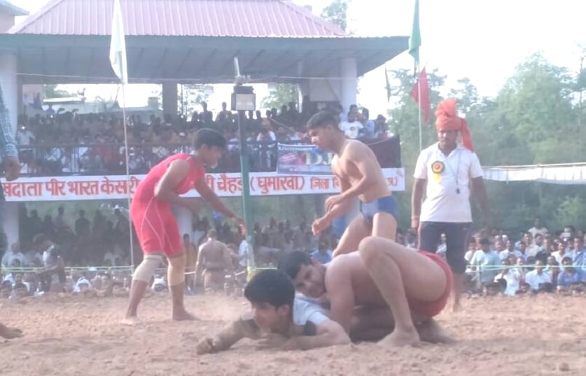 Haryana Women Wrestler Beat Man wrestler at Bilaspur.