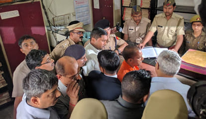 cm yogi says budalkhand connect to six lane express way