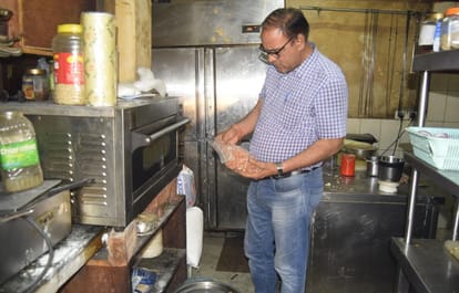 Raids in hookah bars late night, panchkula news