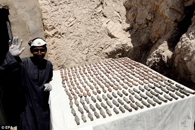 EIGHT MUMMIES and a treasure trove of artefacts are found in a 4000 year-old tomb 
