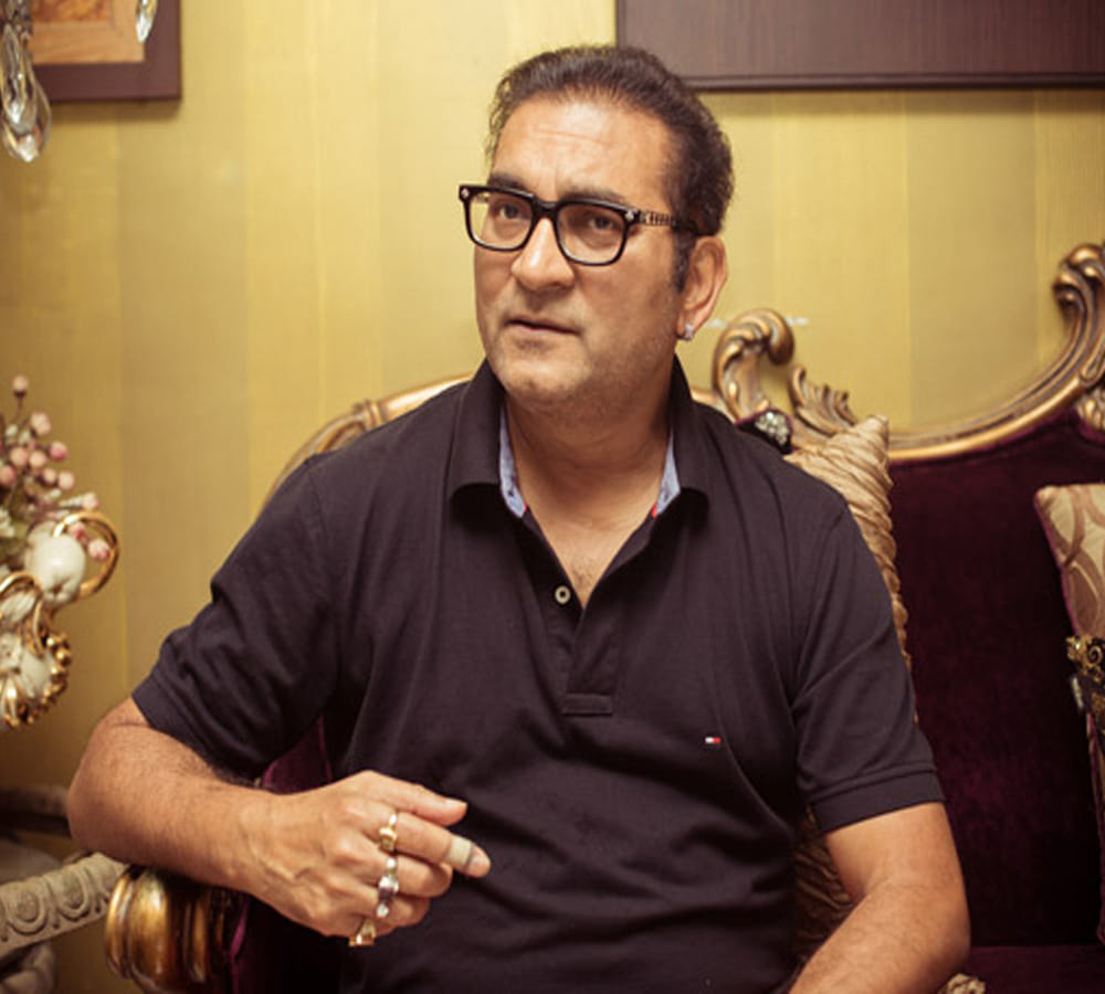 Abhijeet bhattacharya Maulana Qadri fight over Sonu Nigam azaan controversy during live show