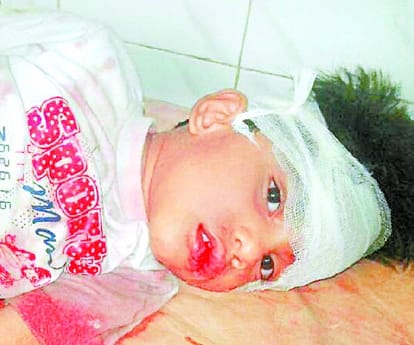 six injured in an accident in ambedkarnagar.