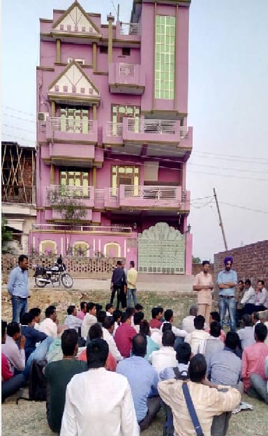 Fraud of 100 crore rupees by a finance company