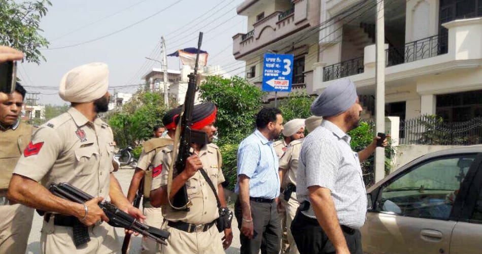 police and stf arrested four gangsters in jalandhar