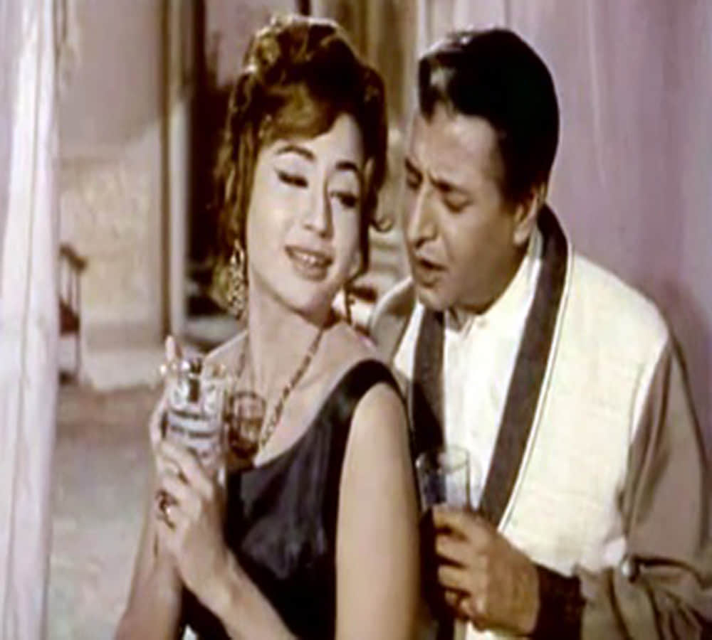 Actress Helen unknown facts, kisse shooting ke, helen and pran swimming pool shoot