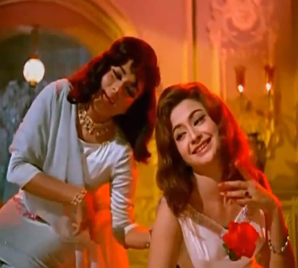 Actress Helen unknown facts, kisse shooting ke, helen and pran swimming pool shoot