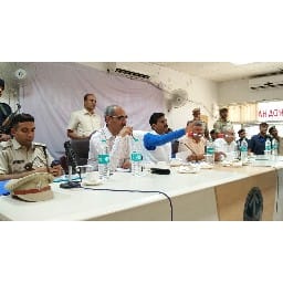 samiti meeting minister in action mood