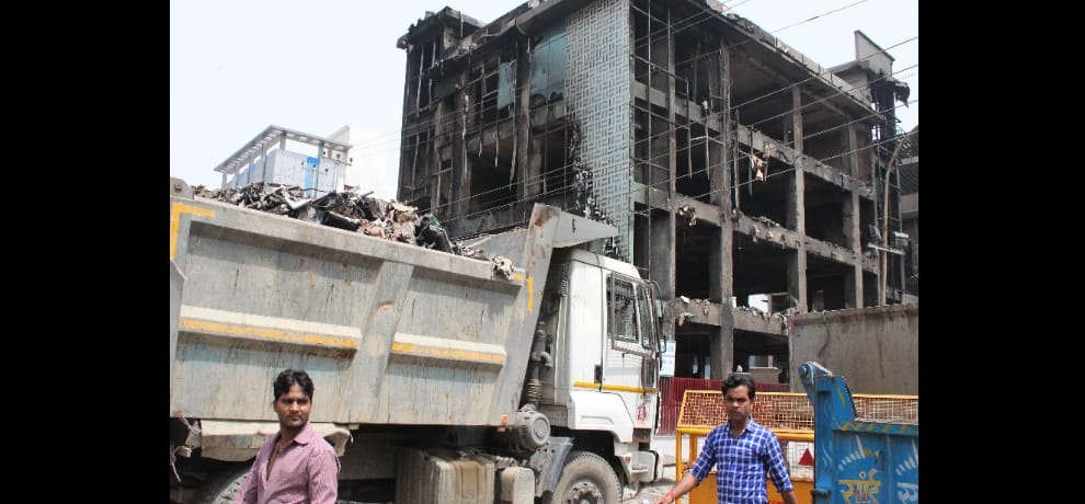 noida fire incident case report send to uttar pradesh CM adityanath yogi