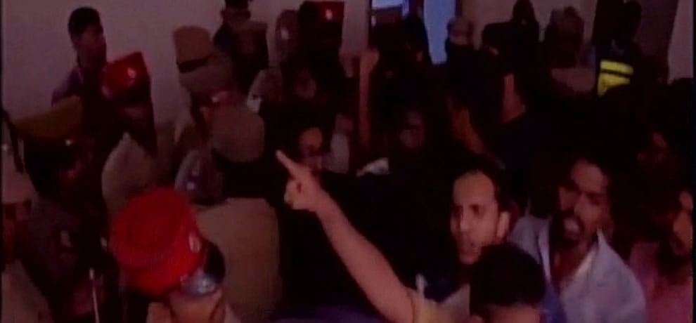 protests by students against ex BJP MP Tarun Vijay arrived for program in Puducherry University