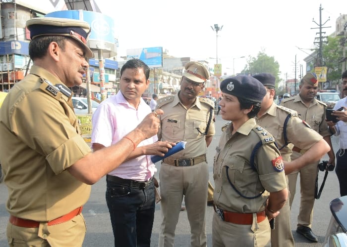 dig and ssp took on spot criminal tracker device trial in lucknow