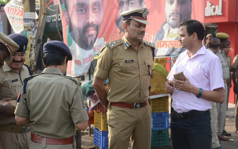dig and ssp took on spot criminal tracker device trial in lucknow