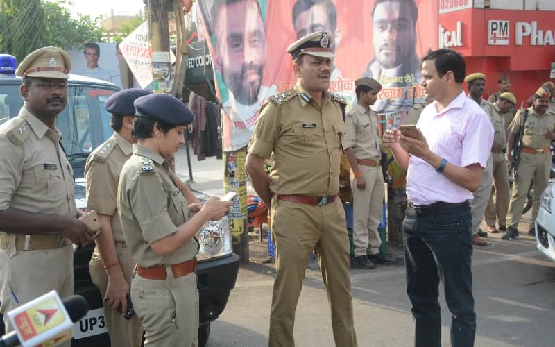 dig and ssp took on spot criminal tracker device trial in lucknow