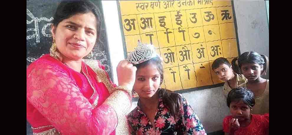 teacher doused in acid attack for dowry crime in ghaziabad