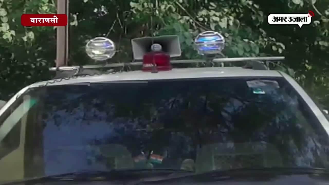 वाराणसी लालबत्ती पर चालान