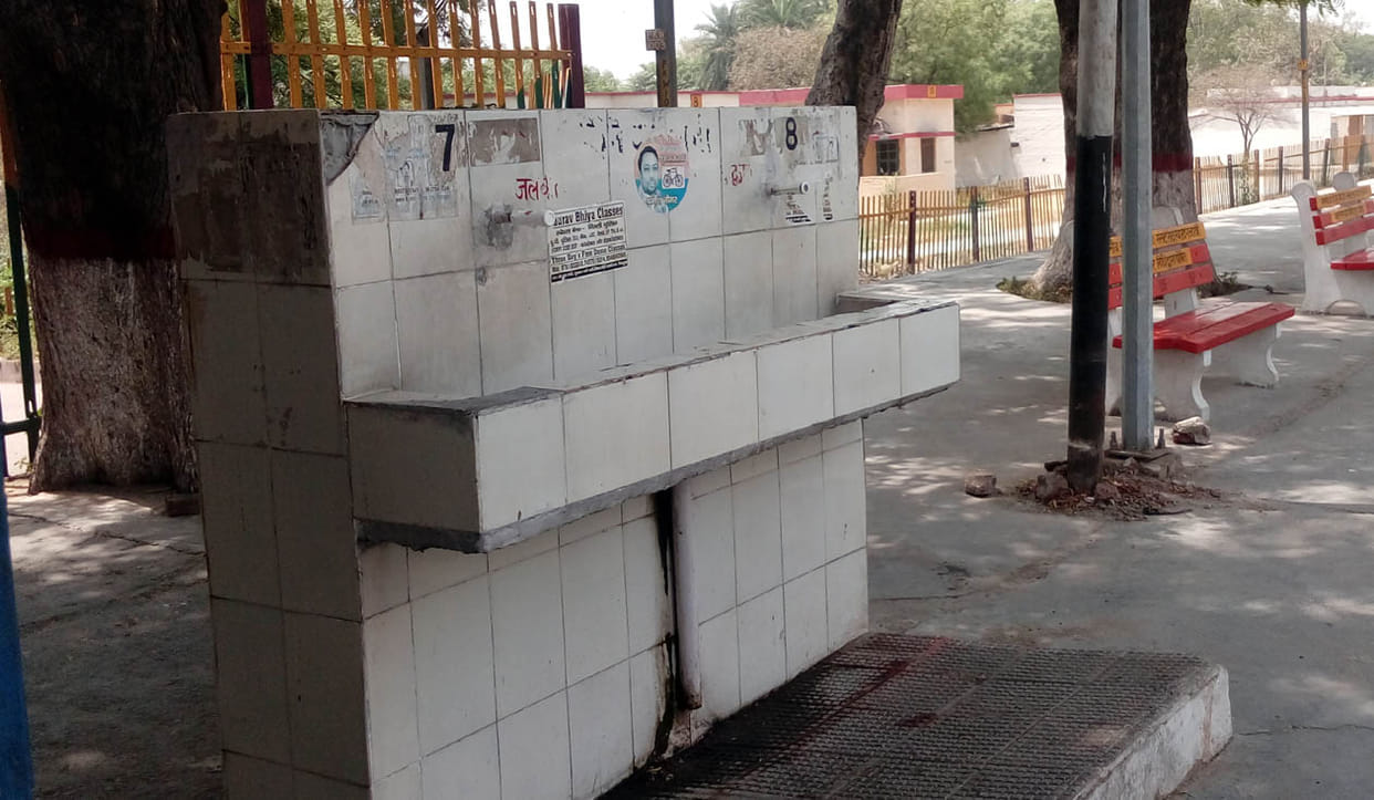 Handpumps are bad for fifteen days.