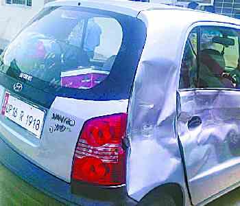 Truck collided with truck in ADJ's car, narrow escape