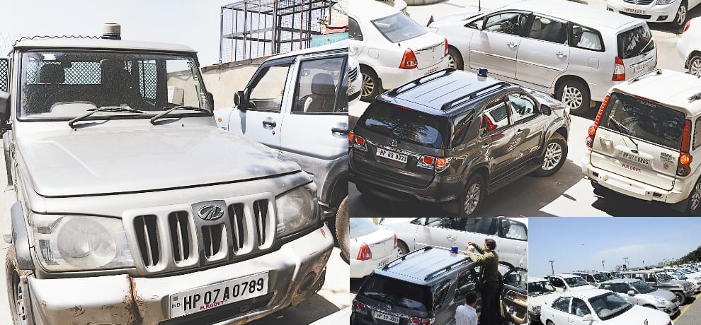 Himachal: Some Officers yet not removed red and blue beacons from vehicles