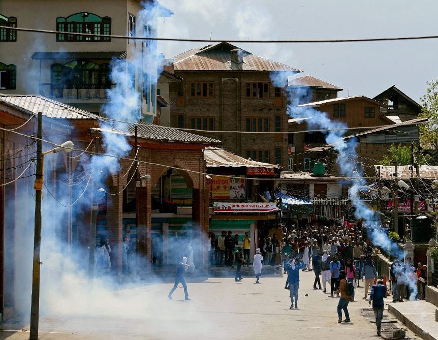 kashmir unrest continues on friday