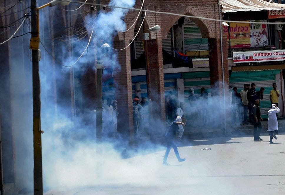 kashmir unrest continues on friday