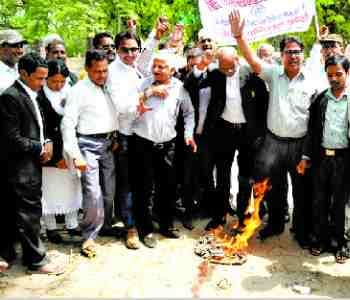 protest to the Lawyers