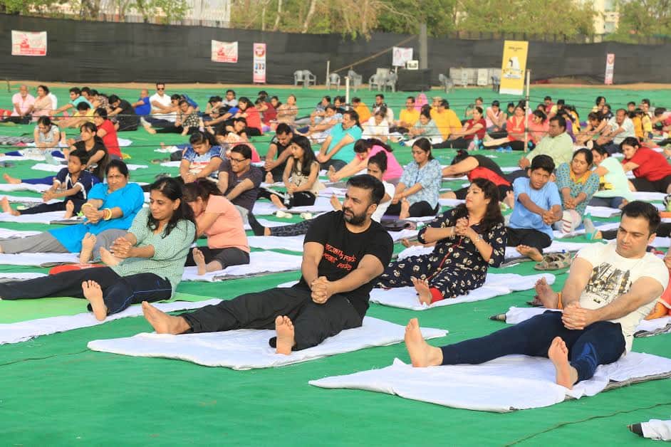 Shilpa Shetty and Rajkundra together did the yoga