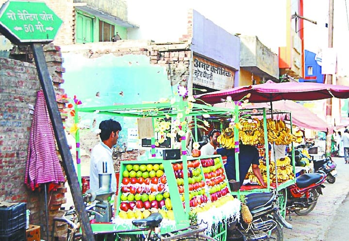 Encroachment on roads, walking too difficult