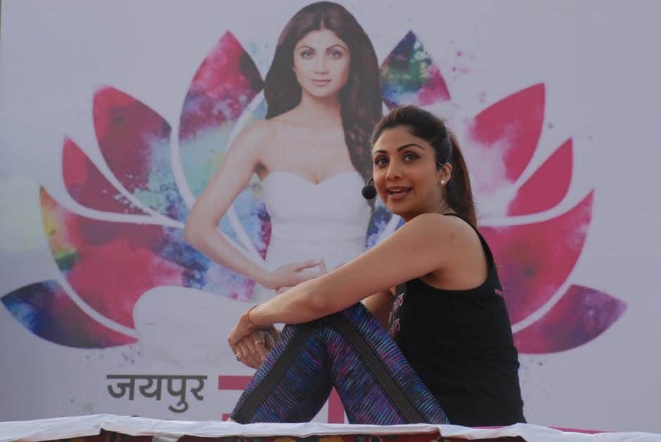 Shilpa Shetty and Rajkundra together did the yoga