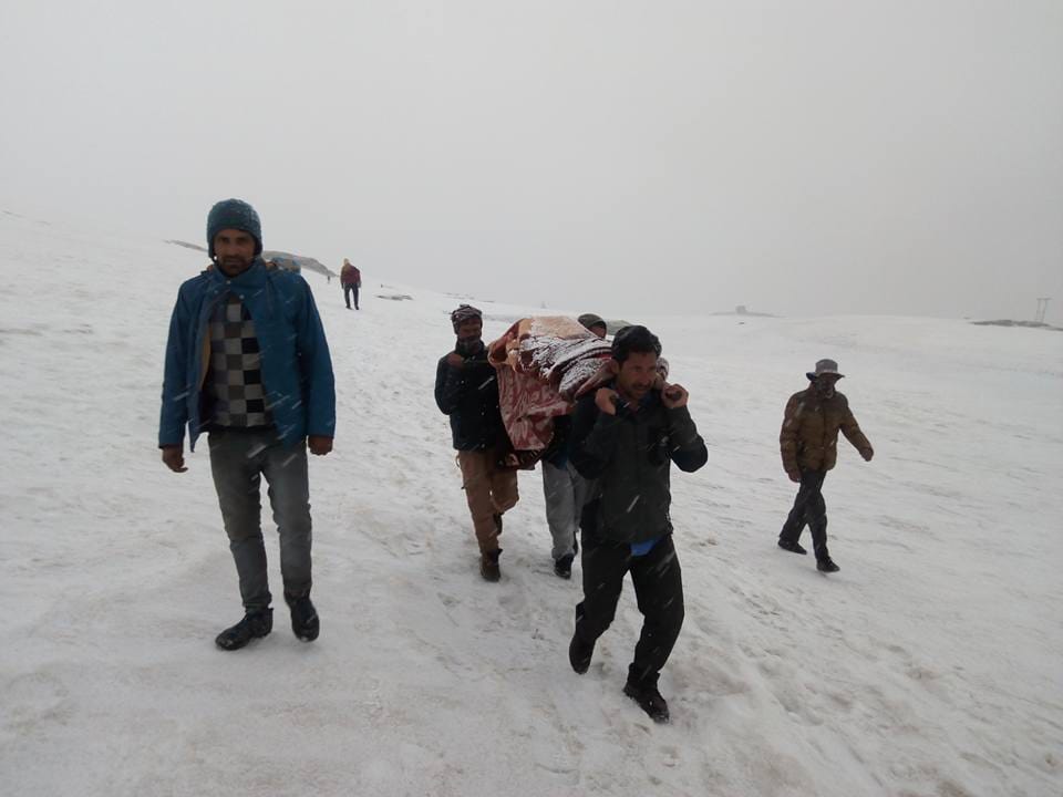 A Group of People Saves Woman Life at Lahaul Spiti.