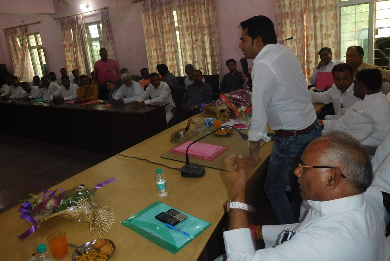 Distribution of drinking water in district panchayat shortage