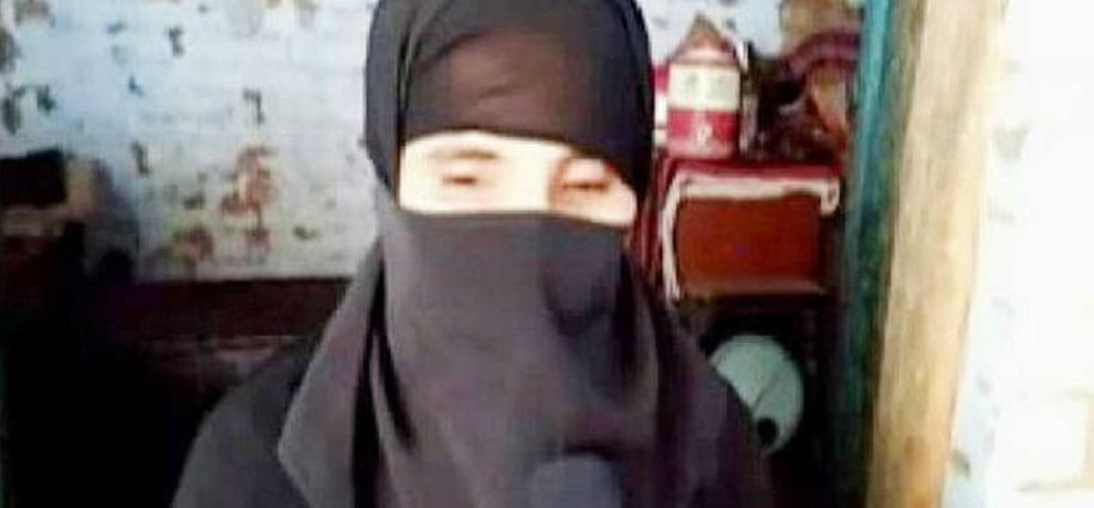 husband leaves wife after giving birth baby girl with triple talaq in up's sambhal