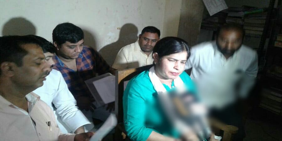 Akhilesh's very close Atul Pradhan received to letter threatening, his wife, seema, reached SSP