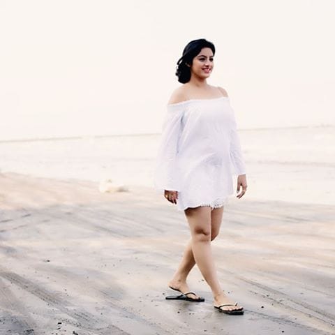 star plus show diya aur baati hum sandhya fame deepika singh goel share pregnancy bump on instagram