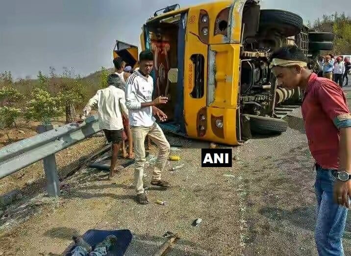 Seven died and dozen injured after a bus overturned at Pithoria Valley jharkhand
