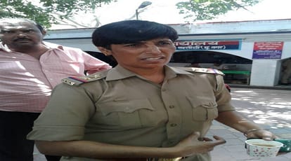 lady inspector and soldier to Beating, nail nails, teeth cut