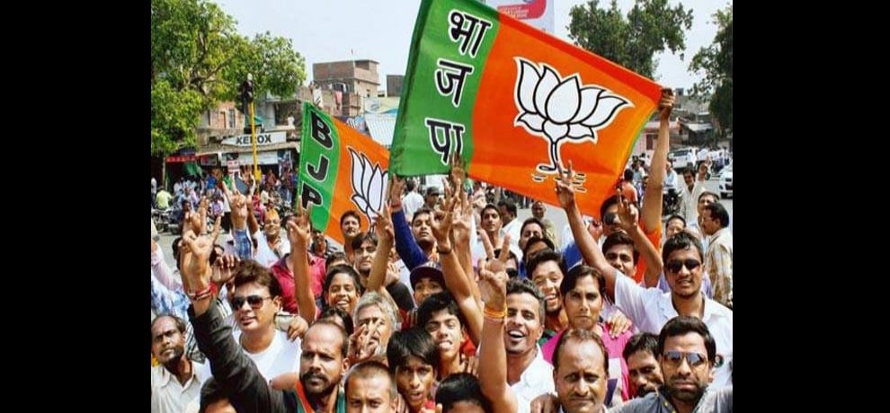 BJP replied back to akhilesh yadav on MLC leaving samajwadi party.