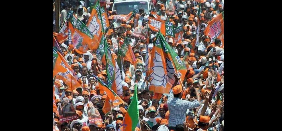 experts pedicts bjp in profit in mcd opinion polls delhi