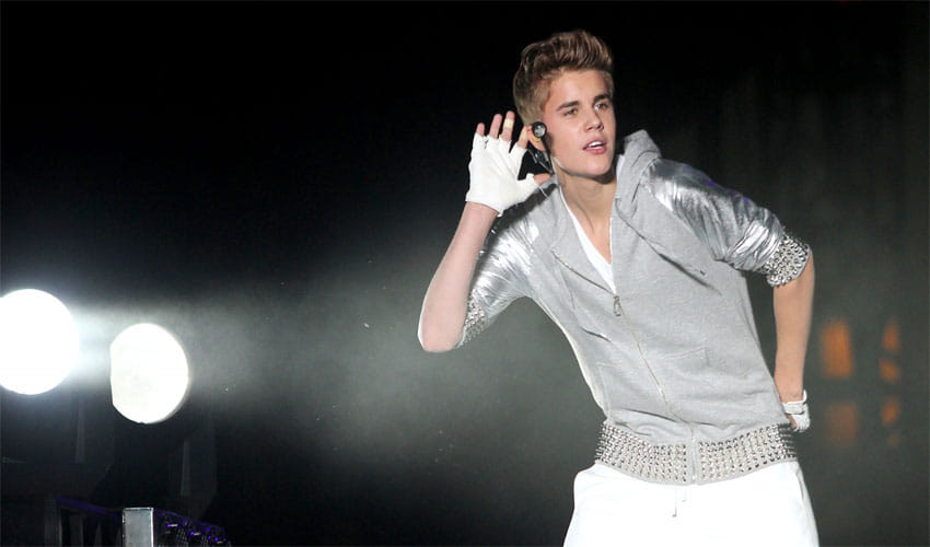 Justin Bieber World Tour India Show of jawaharlal Nehru Stadium delhi on 18 October gets cancelled